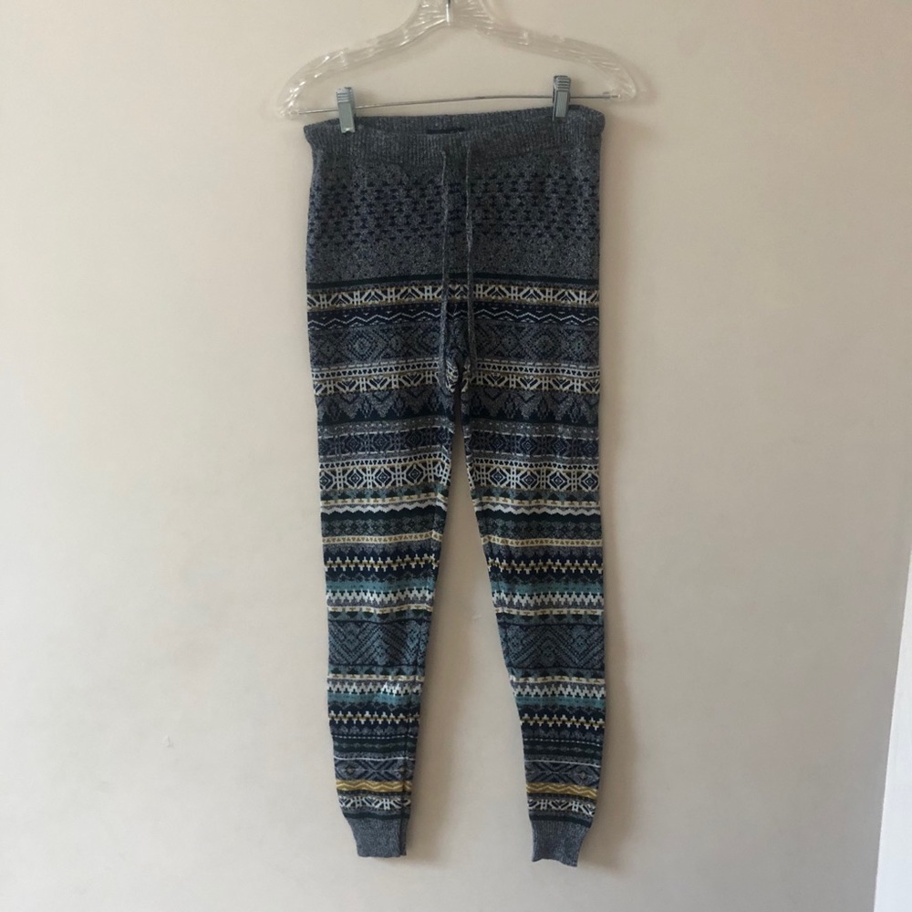 American Eagle Sweater Leggings